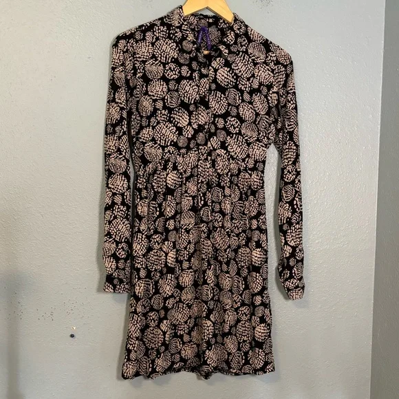 Seraphine Black and White Mini Dress - Picture 3 of 14